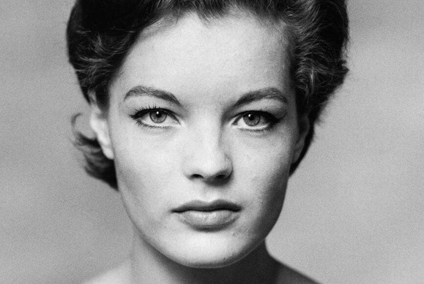 à quel âge est morte romy schneider 