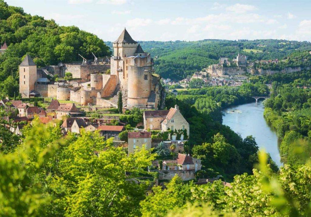 Suit la dordogne 