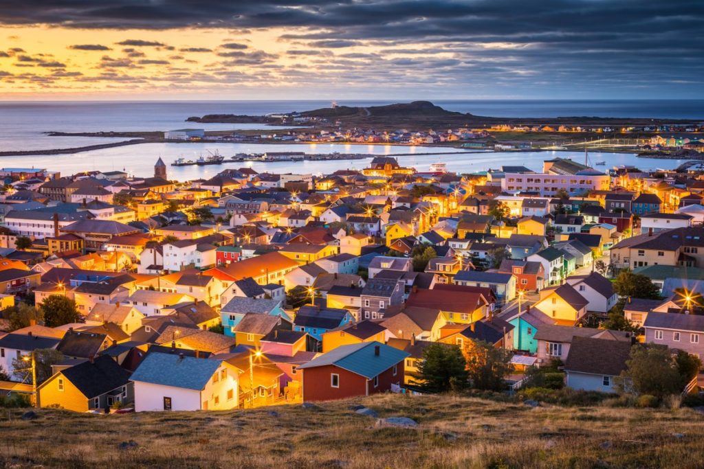 Où se trouve saint-pierre-et-miquelon 