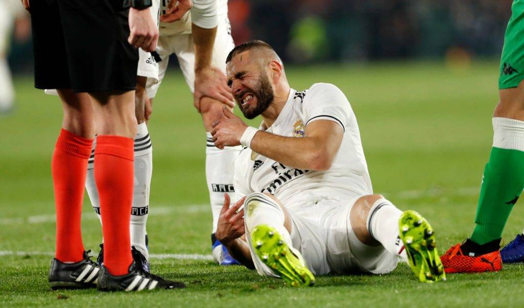 Pourquoi benzema a un bandage