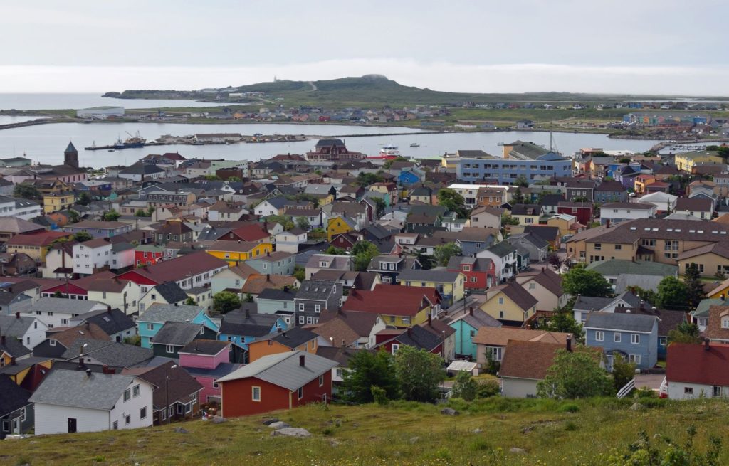 Où se trouve saint-pierre-et-miquelon 