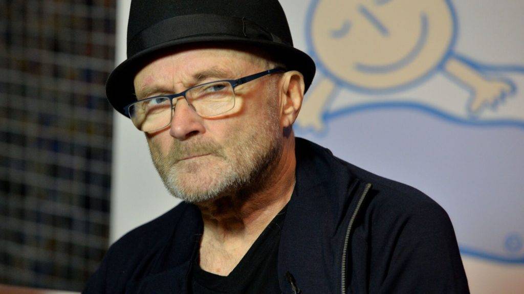 Chanteur phil collins maladie  