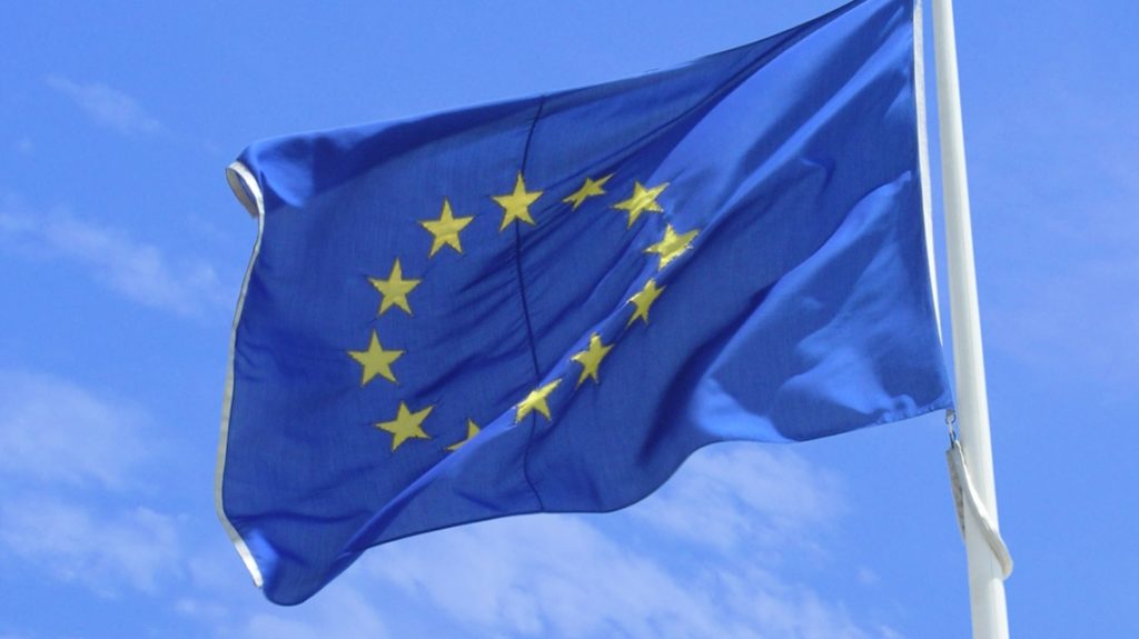 Pourquoi 12 étoiles sur le drapeau européen 