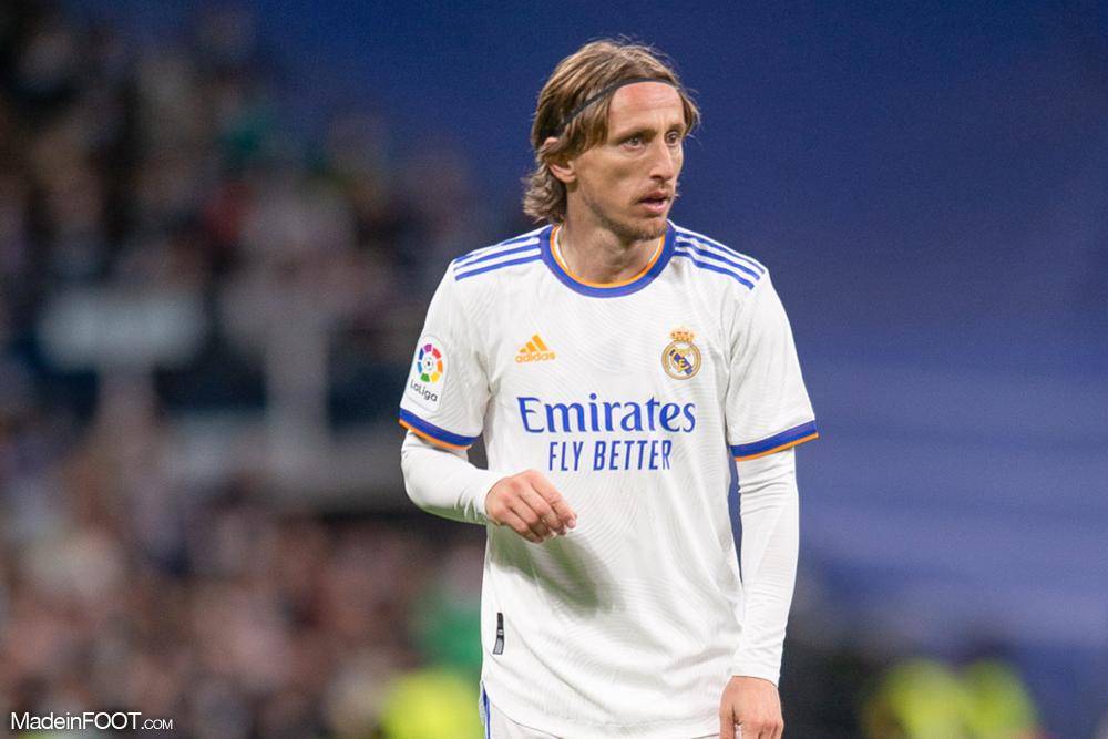 Modric taille poids