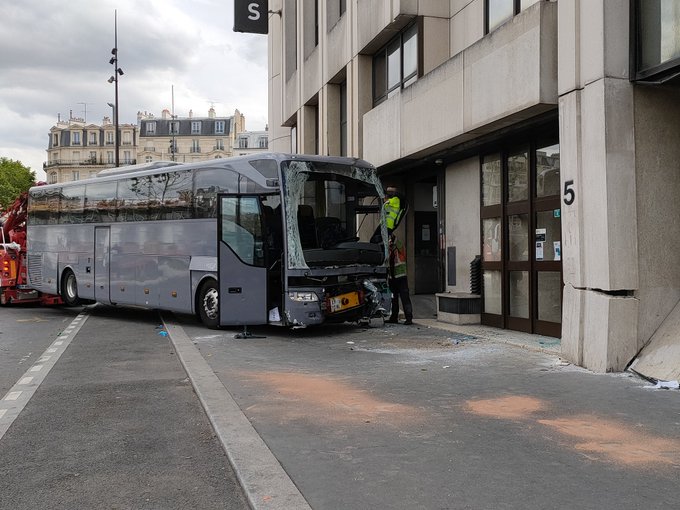 Accident bus paris mort