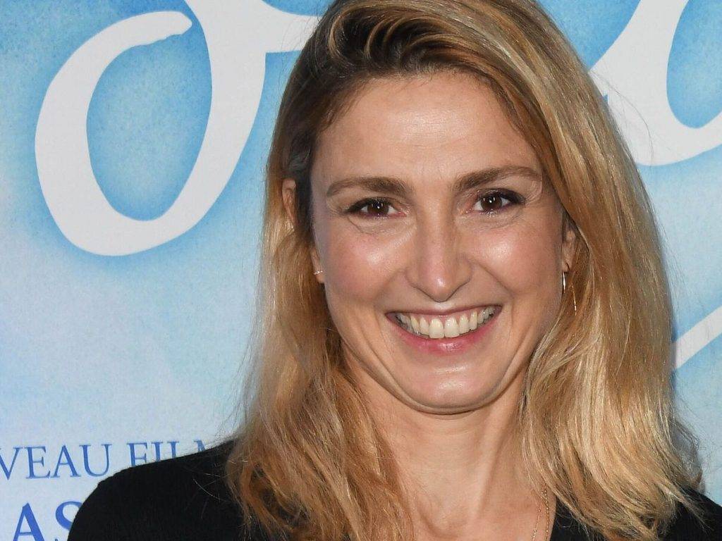 Julie gayet ses enfants 