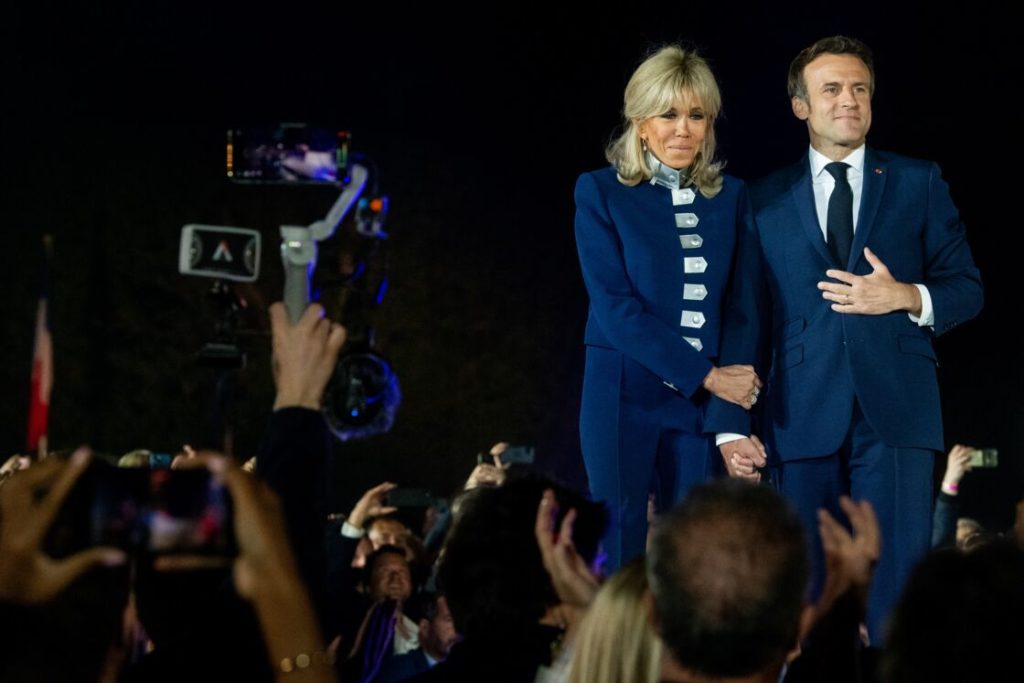 Tenue brigitte macron présidentielle 2022