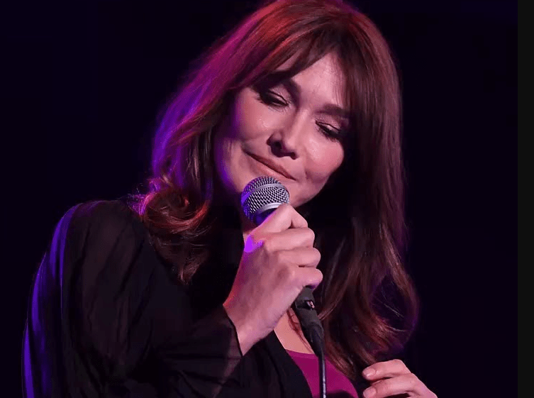 Carla Bruni Taille Poids