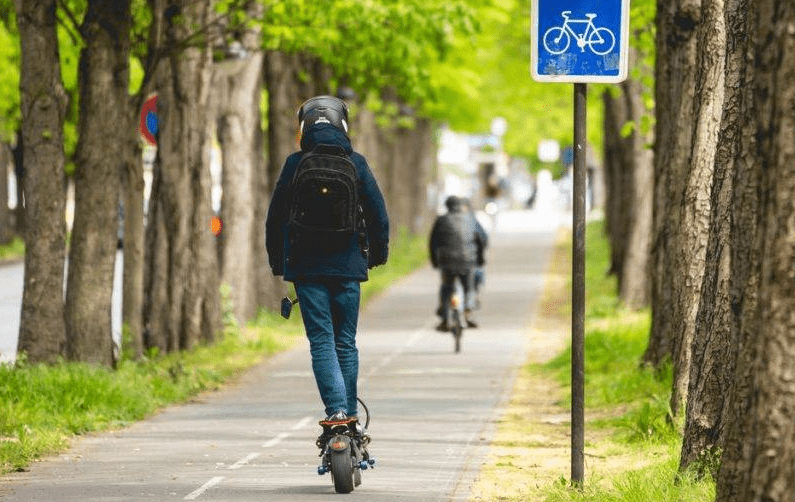 Piste cyclable non genré