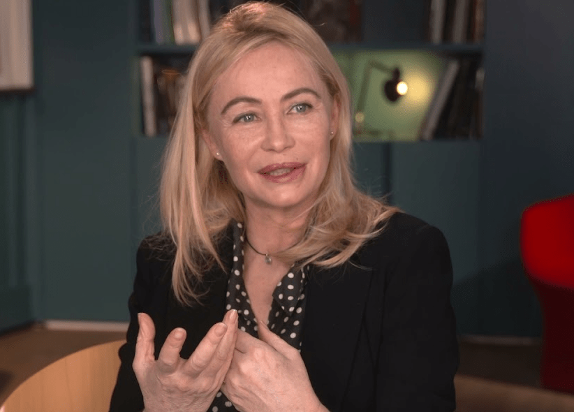 Emmanuelle beart avant chirurgie