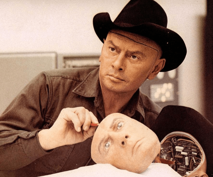 Yul brynner taille poids