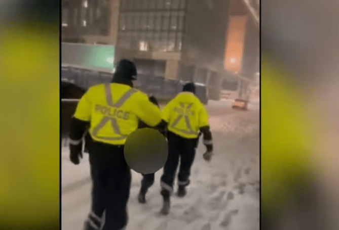 Video policier convoi liberté