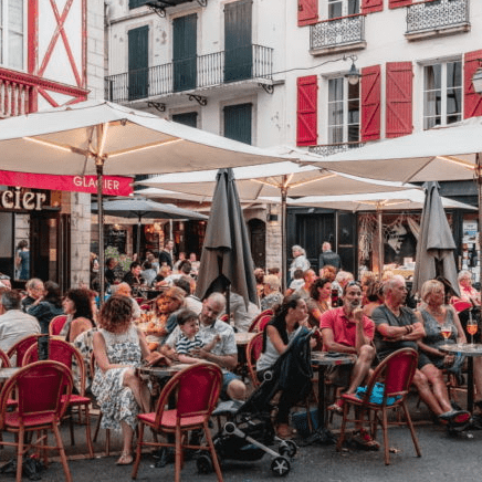 Les Enfants De Saint Jean De Luz